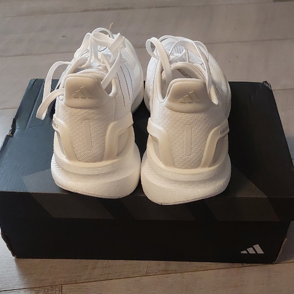 Adidas All-White Pureboost Size 8.5 NWT - Picture 4 of 7